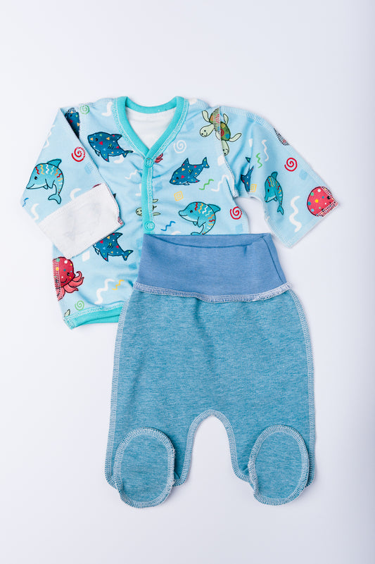 Komplektiņš “Jūras pasaka” 46 — krekliņš un bikses, aizvērtas kājiņas, šuvumi uz āru