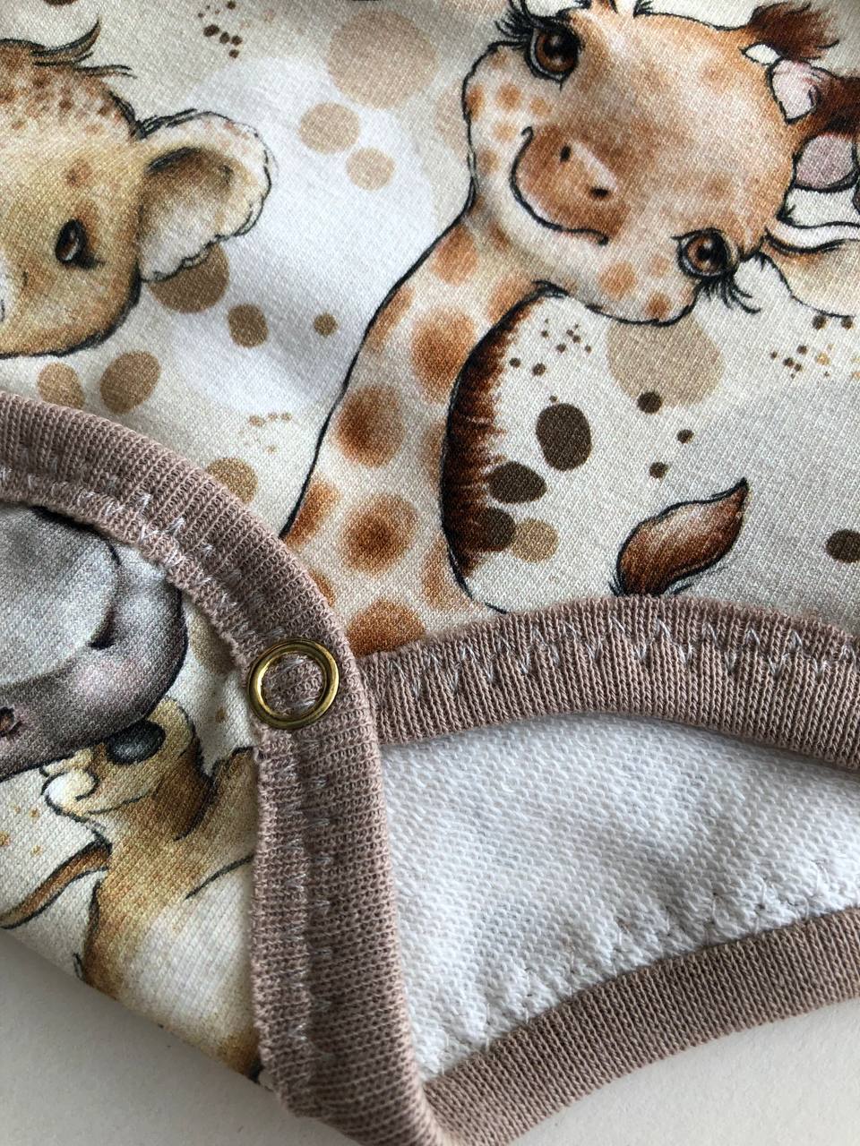 Bodijs “Safari” 42–44 — ar garām piedurknēm, šuvumi uz āru, siltināts trikotāža