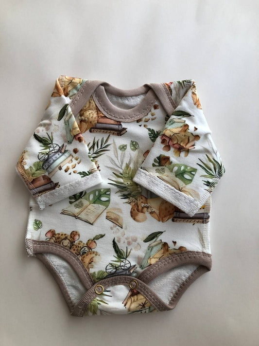 Bodijs “Vakara pasakas” 40–42 — garās piedurknes, šuvumi ārpusē, viegli siltināts trikotāža